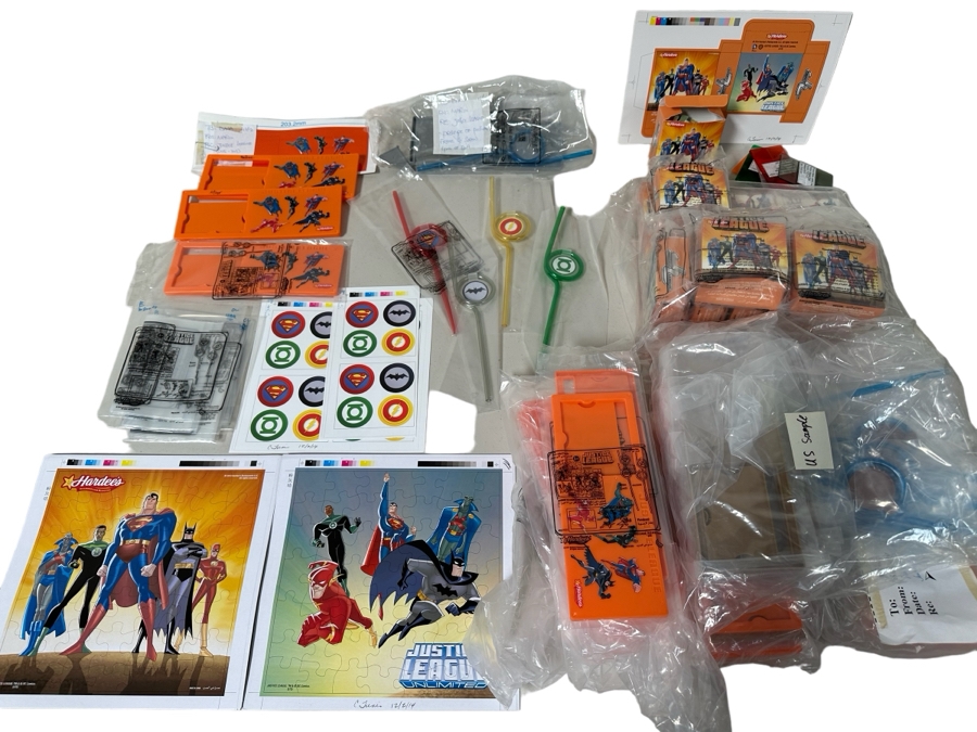Justice League Unlimited DC Comics Carl's Jr. / Hardee's Happy / Kid's Meal Toys Project Box With Prototype Toy Samples Cool Kids Designed By The CDM Company 2014 [Photo 1]
