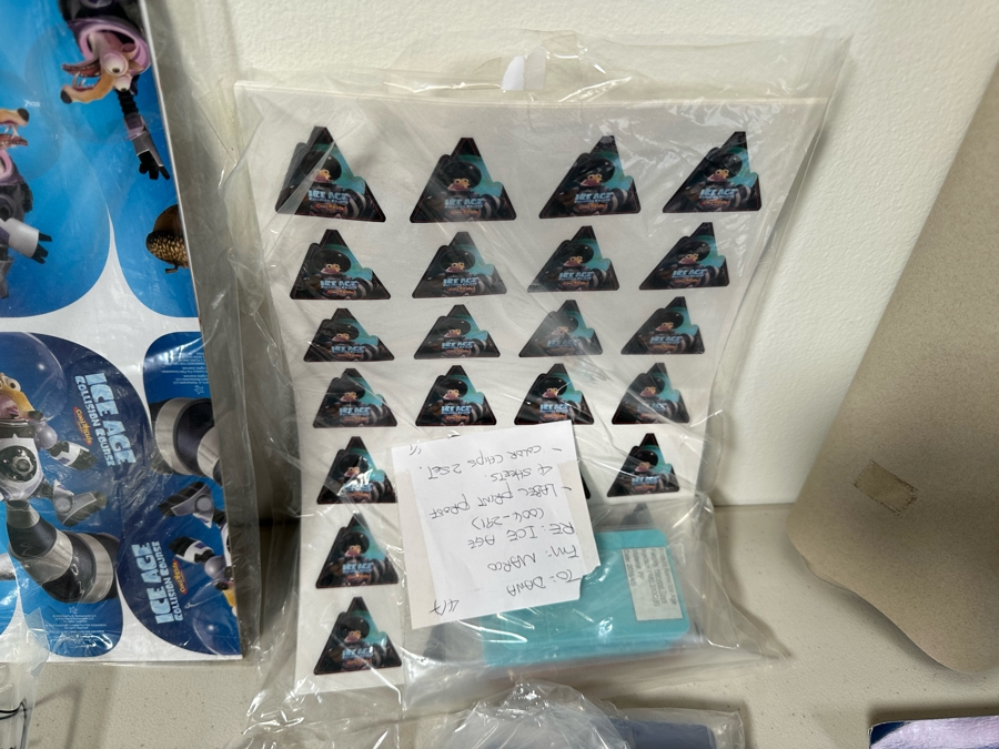 Ice Age Collision Course Movie Carl's Jr. / Hardee's Happy / Kid's Meal Toys Project Box With Prototype Toy Samples Cool Kids Designed By The CDM Company 2016 [Photo 9]