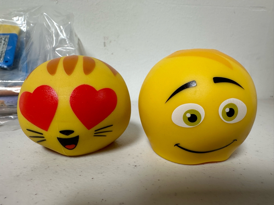 The Emoji Movie Carl's Jr. / Hardee's Happy / Kid's Meal Toys Project Box With Prototype Toy Samples Cool Kids Designed By The CDM Company 2017 [Photo 3]