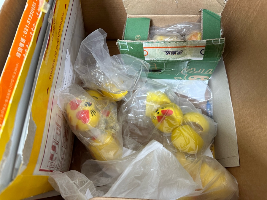 The Emoji Movie Carl's Jr. / Hardee's Happy / Kid's Meal Toys Project Box With Prototype Toy Samples Cool Kids Designed By The CDM Company 2017 [Photo 6]