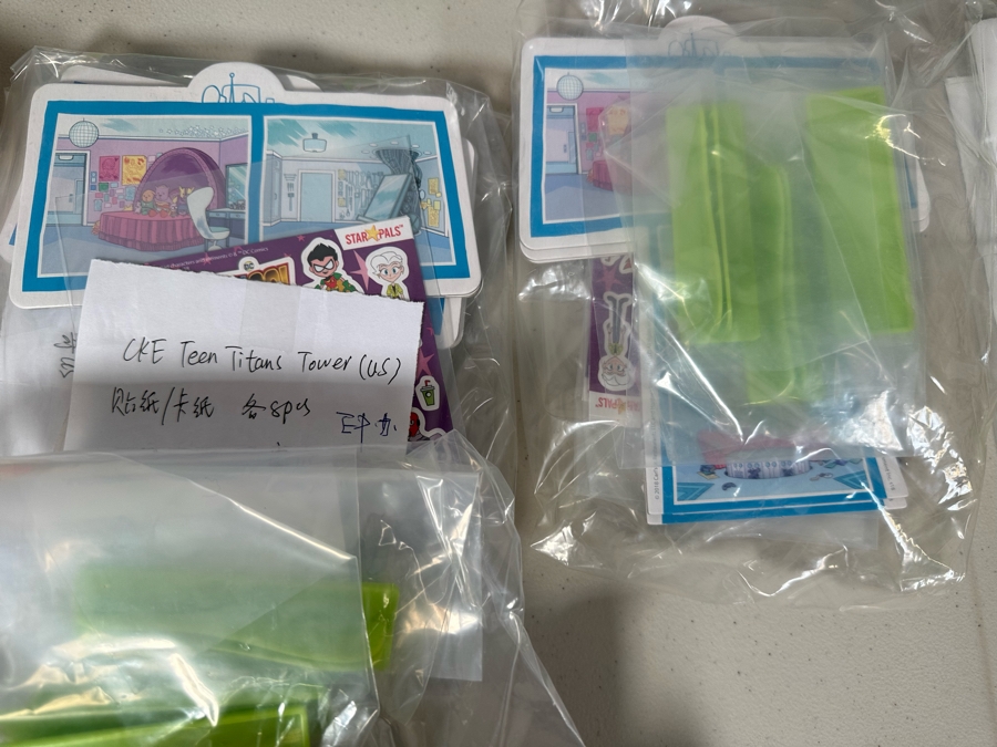 DC Comics Teen Titans Go! To The Movies Movie Carl's Jr. / Hardee's Happy / Kid's Meal Toys Project Box With Prototype Toy Samples Cool Kids Designed By The CDM Company 2018 [Photo 9]