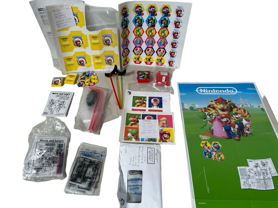 Nintendo Mario And Luigi Carl's Jr. / Hardee's Happy / Kid's Meal Toys Project Box With Prototype Toy Samples Cool Kids Designed By The CDM Company 2016