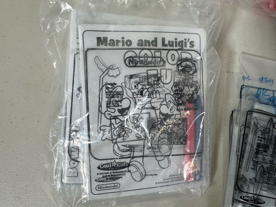 Nintendo Mario And Luigi Carl's Jr. / Hardee's Happy / Kid's Meal Toys Project Box With Prototype Toy Samples Cool Kids Designed By The CDM Company 2016 [Photo 12]