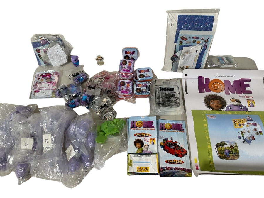 DreamWorks Home Movie Carl's Jr. / Hardee's Happy / Kid's Meal Toys Project Box With Prototype Toy Samples Cool Kids Designed By The CDM Company 2015