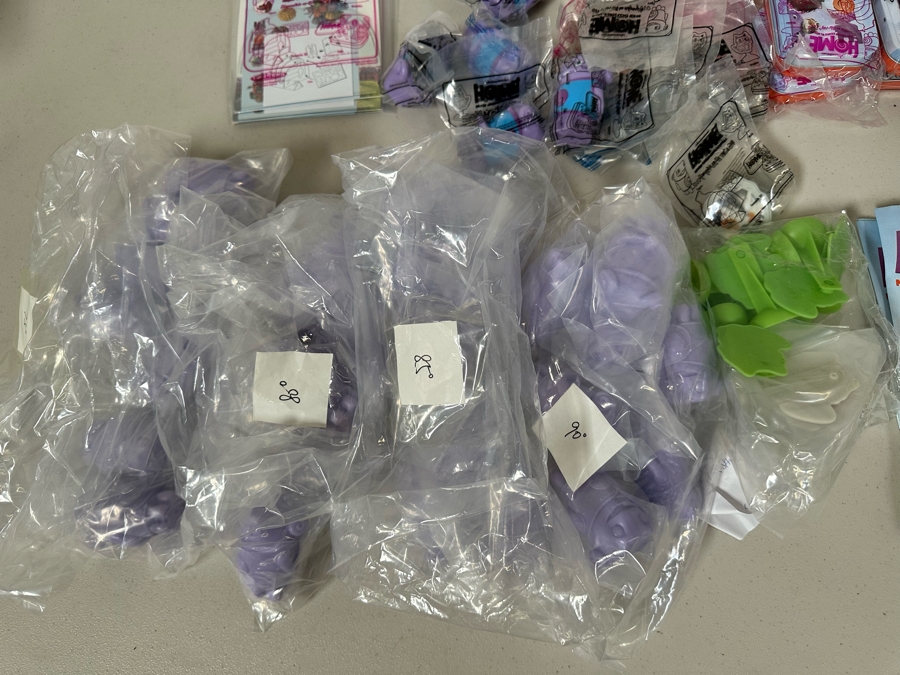 DreamWorks Home Movie Carl's Jr. / Hardee's Happy / Kid's Meal Toys Project Box With Prototype Toy Samples Cool Kids Designed By The CDM Company 2015 [Photo 4]