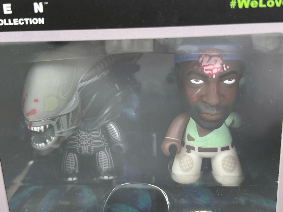 Pair Of Alien The Nostromo Collection Exclusive Twin Packs From Titans Vinyl Figures And Q-Pop Spengler Vinyl Figurine From Ghostbusters All New In Packaging [Photo 5]