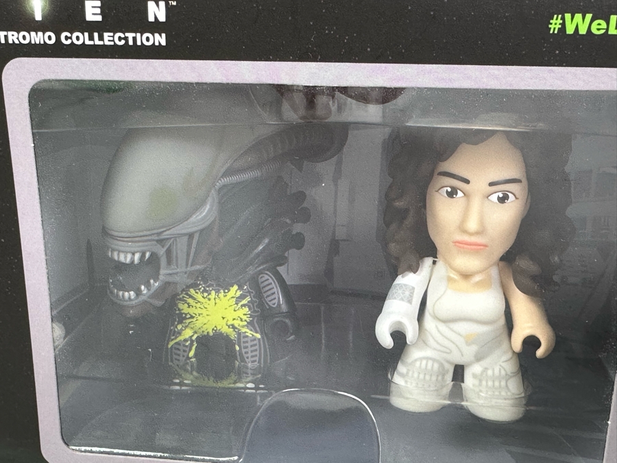 Pair Of Alien The Nostromo Collection Exclusive Twin Packs From Titans Vinyl Figures And Q-Pop Spengler Vinyl Figurine From Ghostbusters All New In Packaging [Photo 4]