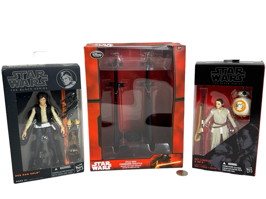 Pair Of Star Wars The Black Series Action Figures: Hans Solo / Rey (Jakku) & BB-8 Plus Star Wars Deluxe Die Cast Vehicle Kylo Ren Command Shuttle