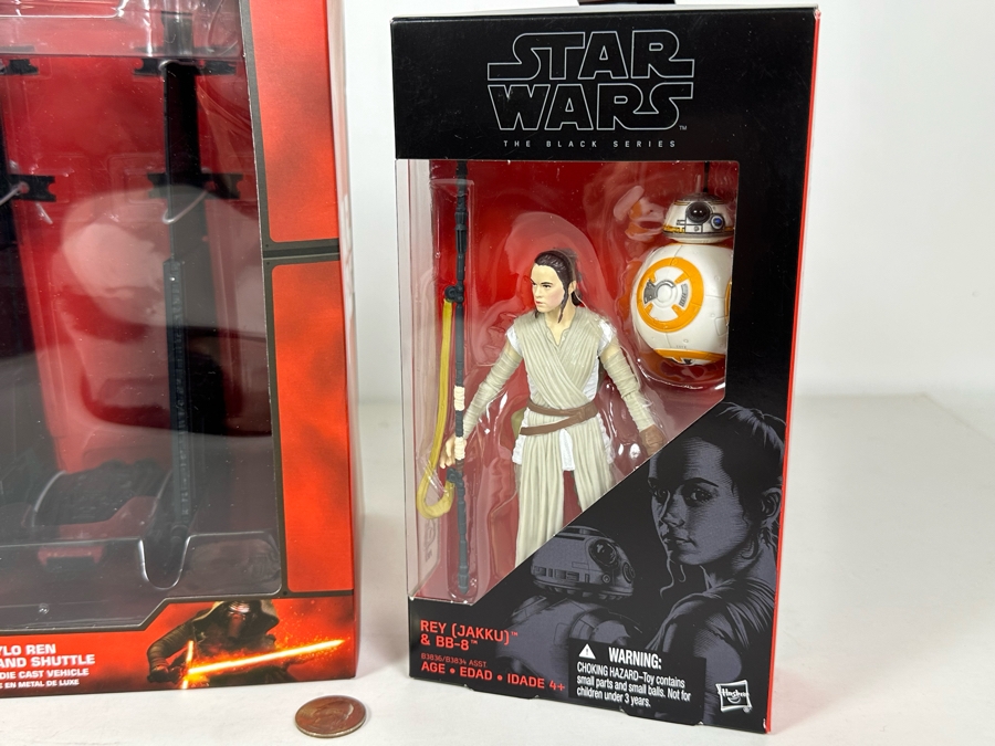 Pair Of Star Wars The Black Series Action Figures: Hans Solo / Rey (Jakku) & BB-8 Plus Star Wars Deluxe Die Cast Vehicle Kylo Ren Command Shuttle [Photo 4]
