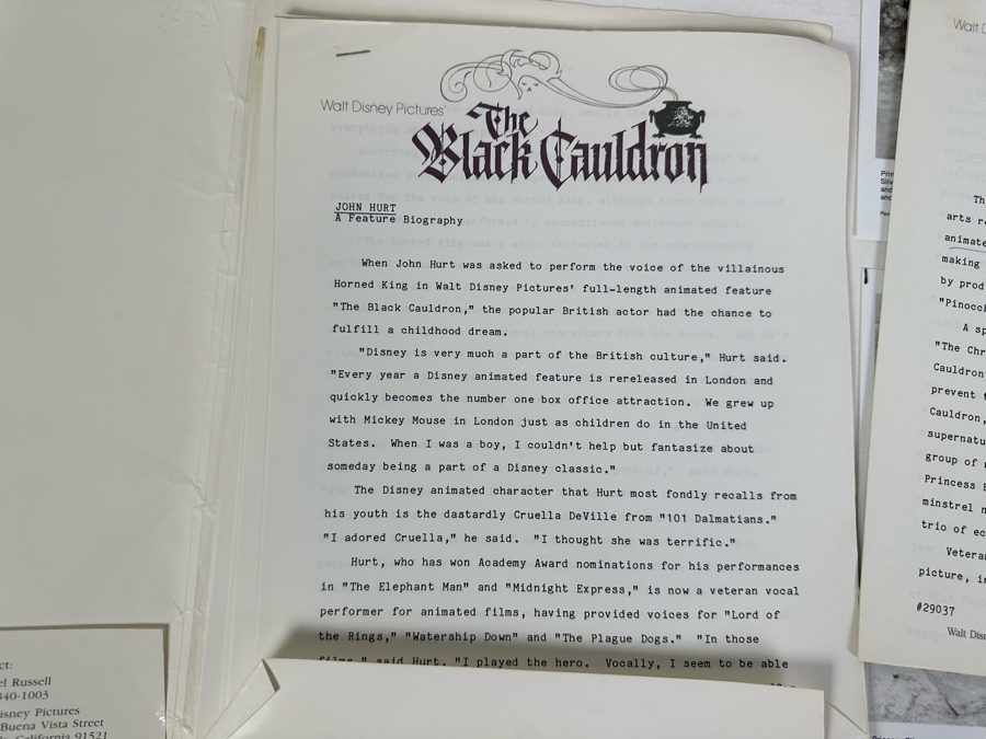 Walt Disney Pictures' The Black Cauldron Movie Press Kit Promotional Items Including Four B&W 8 X 10 Press Photos [Photo 8]