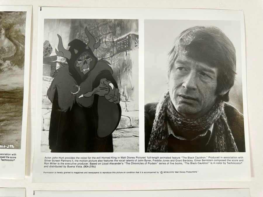 Walt Disney Pictures' The Black Cauldron Movie Press Kit Promotional Items Including Four B&W 8 X 10 Press Photos [Photo 2]