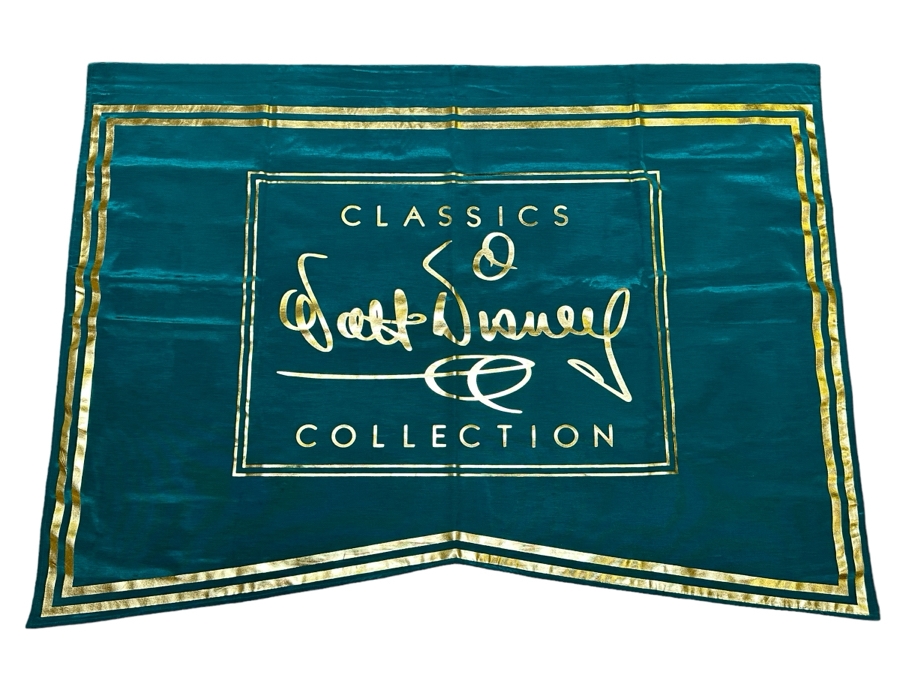 Walt Disney Classics Collection Store Banner Flag 47 X 34 [Photo 1]