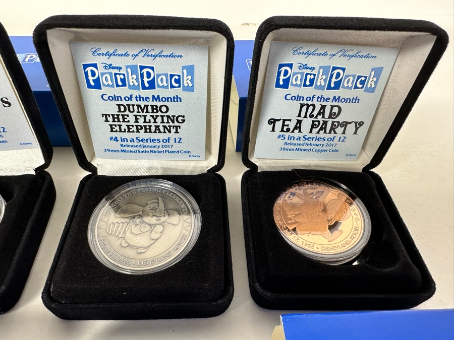 (6) Disney Park Pack Coins Of The Month [Photo 5]