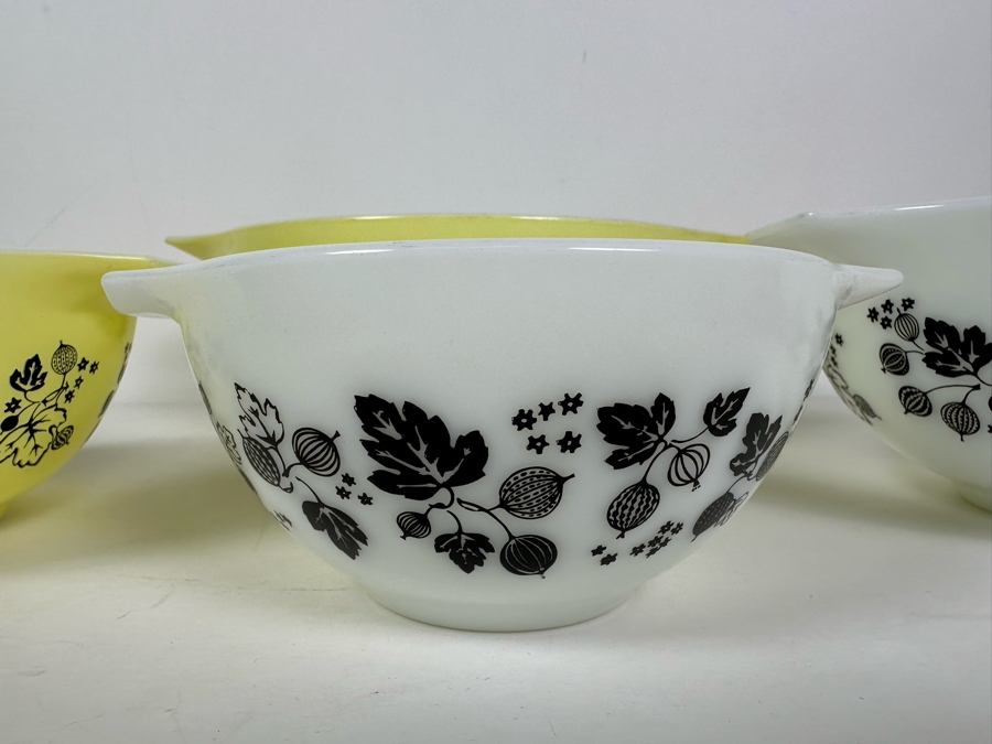 Complete Vintage Set Of Pyrex Mixing Bowls - 4 Bowls 13W To 7.5W [Photo 8]