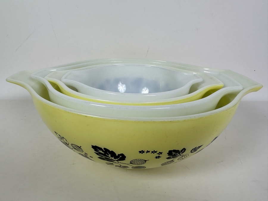 Complete Vintage Set Of Pyrex Mixing Bowls - 4 Bowls 13W To 7.5W [Photo 2]