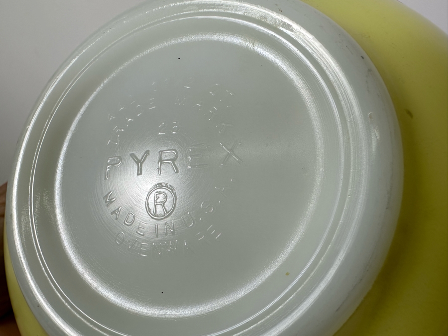 Complete Vintage Set Of Pyrex Mixing Bowls - 4 Bowls 13W To 7.5W [Photo 9]