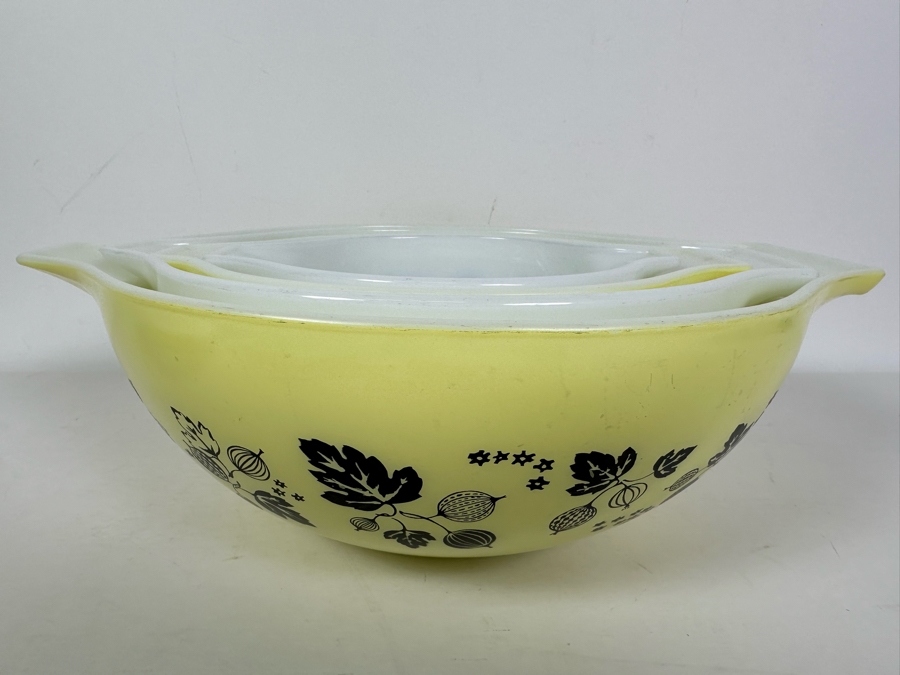 Complete Vintage Set Of Pyrex Mixing Bowls - 4 Bowls 13W To 7.5W [Photo 3]