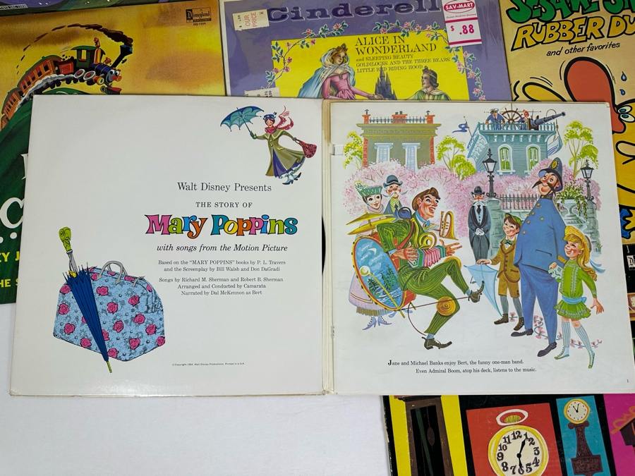 Various Walt Disney & Kids Vinyl Records [Photo 3]