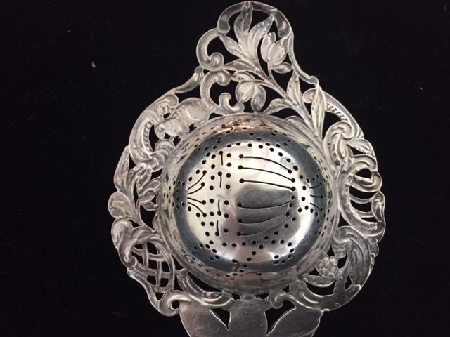 Vintage Silver Plate Elaborate Tea Strainer [Photo 3]