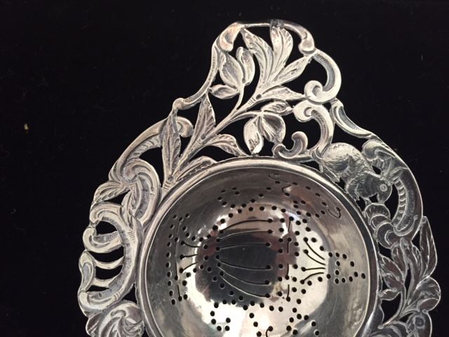 Vintage Silver Plate Elaborate Tea Strainer [Photo 4]
