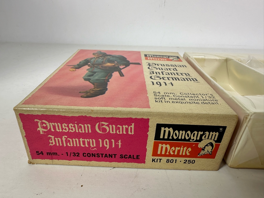 Vintage 1968 Monogram Merite Prussian Guard Infantry Germany 1914 Soft Metal Miniature Kit With Box [Photo 3]
