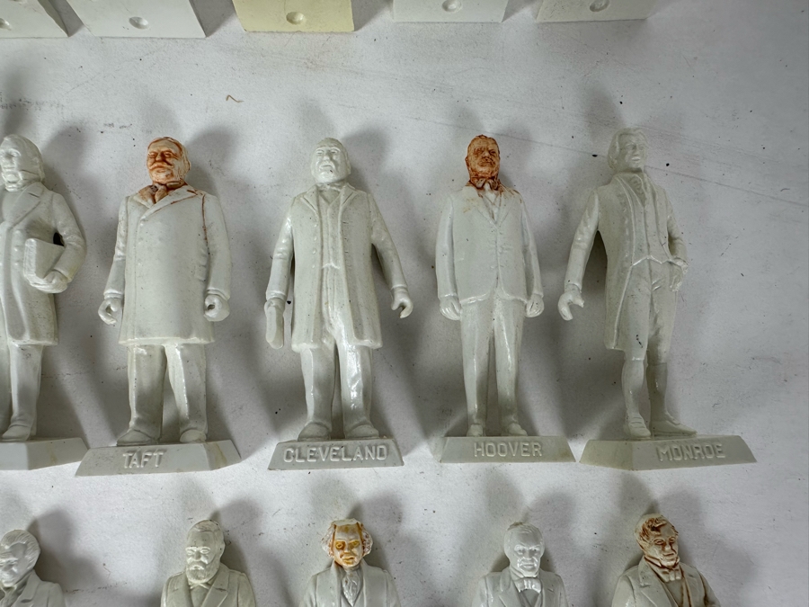 Vintage Plastic Miniatures American Presidents Figurines 1.5'H [Photo 5]