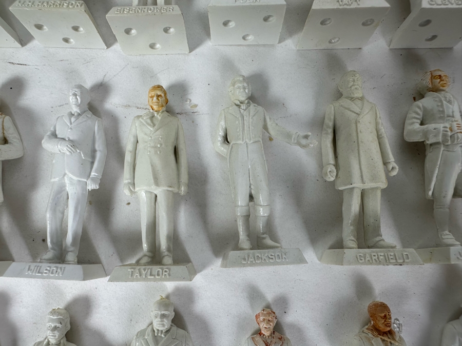 Vintage Plastic Miniatures American Presidents Figurines 1.5'H [Photo 9]