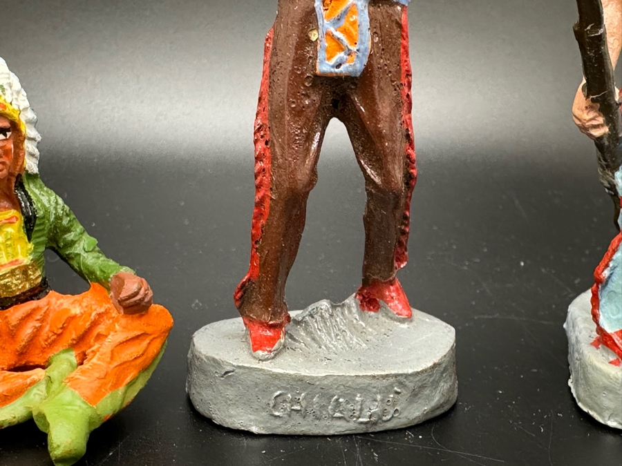 Vintage Toy Cowboys And Indians Miniature Figures Of Various Makes [Photo 9]