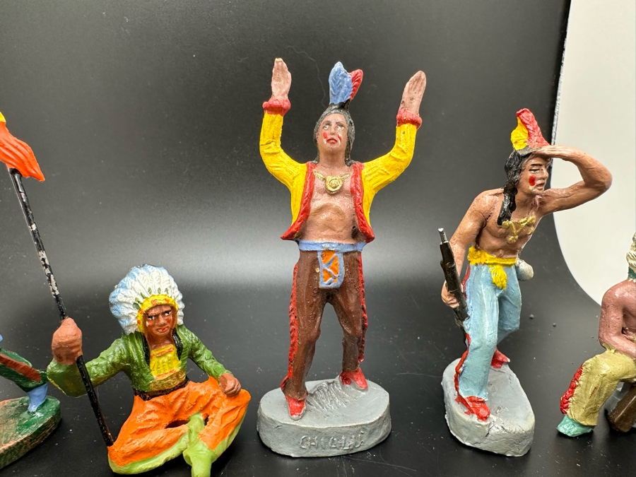 Vintage Toy Cowboys And Indians Miniature Figures Of Various Makes [Photo 8]