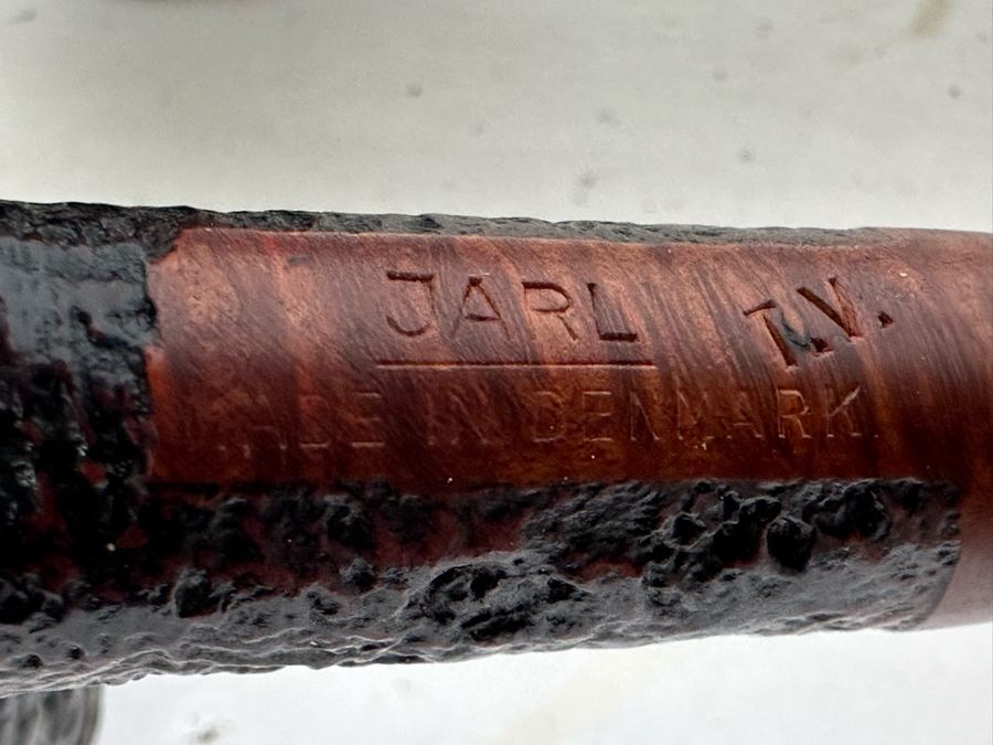 (5) Vintage Wooden Smoking Pipes Collection With Stand: (2) Jarl Denmark, (1) Stanwell Denmark, (1) The Guildhall London Pipe & (1) Well Pipe Italy [Photo 4]