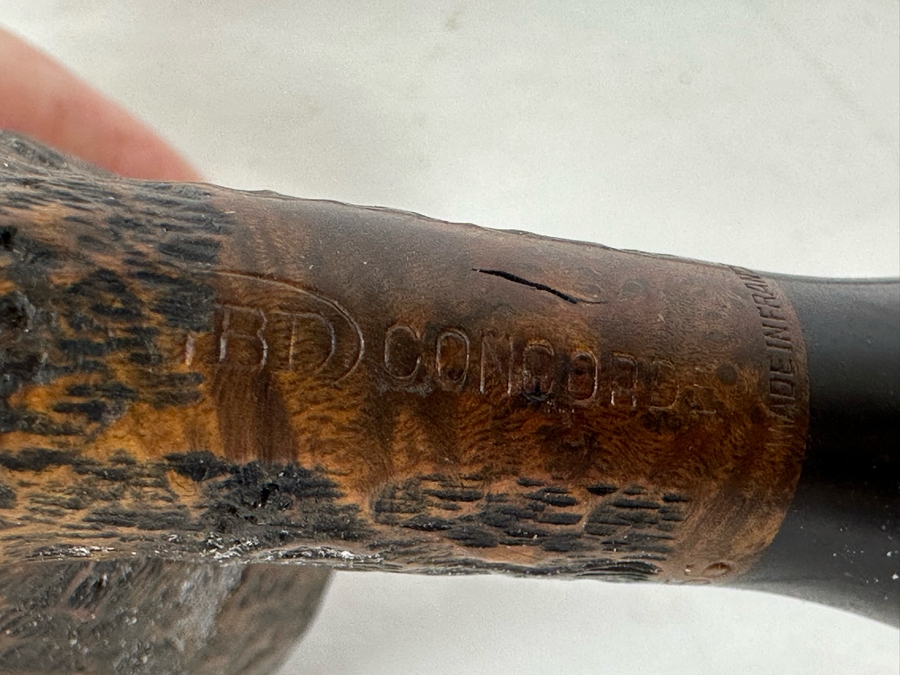 (7) Vintage Wooden Smoking Pipes Collection With Stand: (1) Hilson Maestro Belgium, (1) Corsica Paris, (1) GBD France, (1) Mastercraft, (1) De Luxe, (1) The Guildhall London & (1) Hilands Danish [Photo 13]