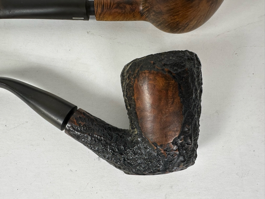 (7) Vintage Wooden Smoking Pipes Collection With Stand: (1) Hilson Maestro Belgium, (1) Corsica Paris, (1) GBD France, (1) Mastercraft, (1) De Luxe, (1) The Guildhall London & (1) Hilands Danish [Photo 2]