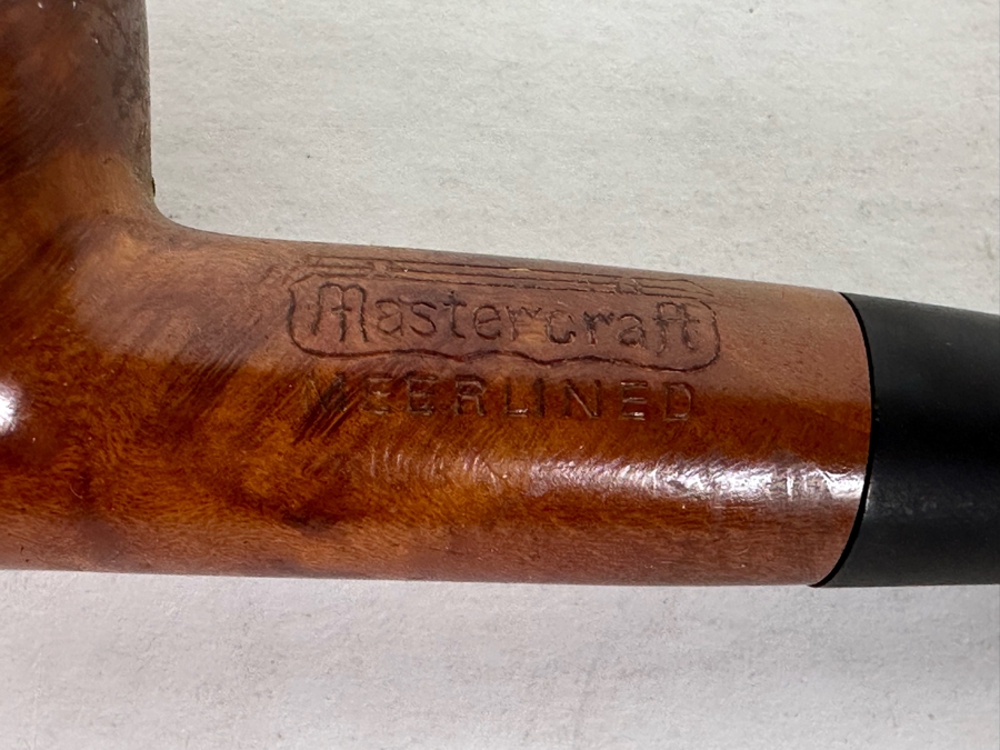 (7) Vintage Wooden Smoking Pipes Collection With Stand: (1) Hilson Maestro Belgium, (1) Corsica Paris, (1) GBD France, (1) Mastercraft, (1) De Luxe, (1) The Guildhall London & (1) Hilands Danish [Photo 14]