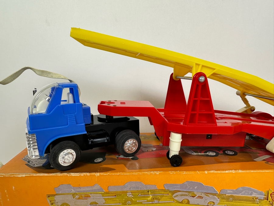 Vintage 1970s SEARS Battery-Powered Mini-Car Transporter With Box (Appears Unused) [Photo 3]