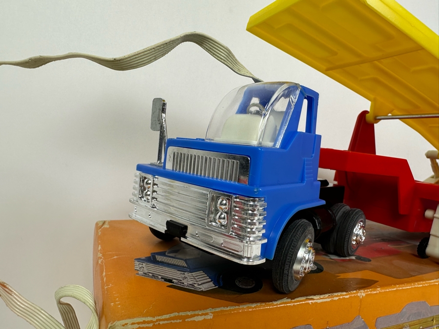 Vintage 1970s SEARS Battery-Powered Mini-Car Transporter With Box (Appears Unused) [Photo 2]