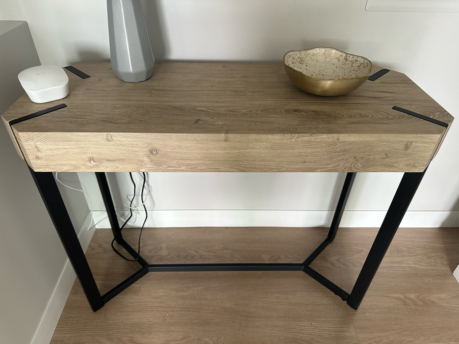 Contemporary Console Table 39.5W X 16D X 29.5H [Photo 2]
