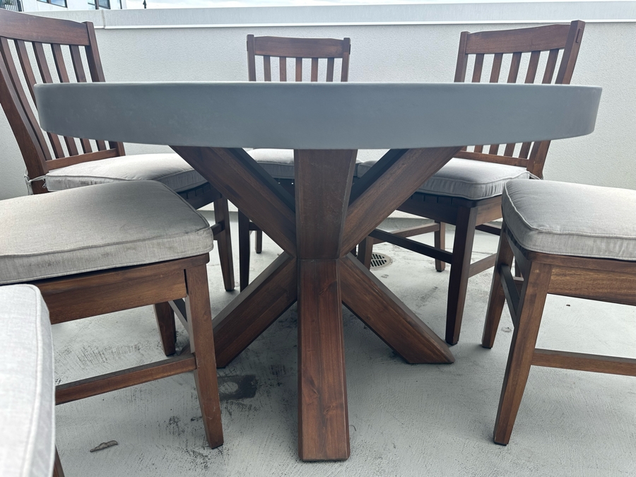 Six Pottery Barn Wooden Chairs And Pottery Barn 48' Round Pedestal Table Retails $3,362 [Photo 2]