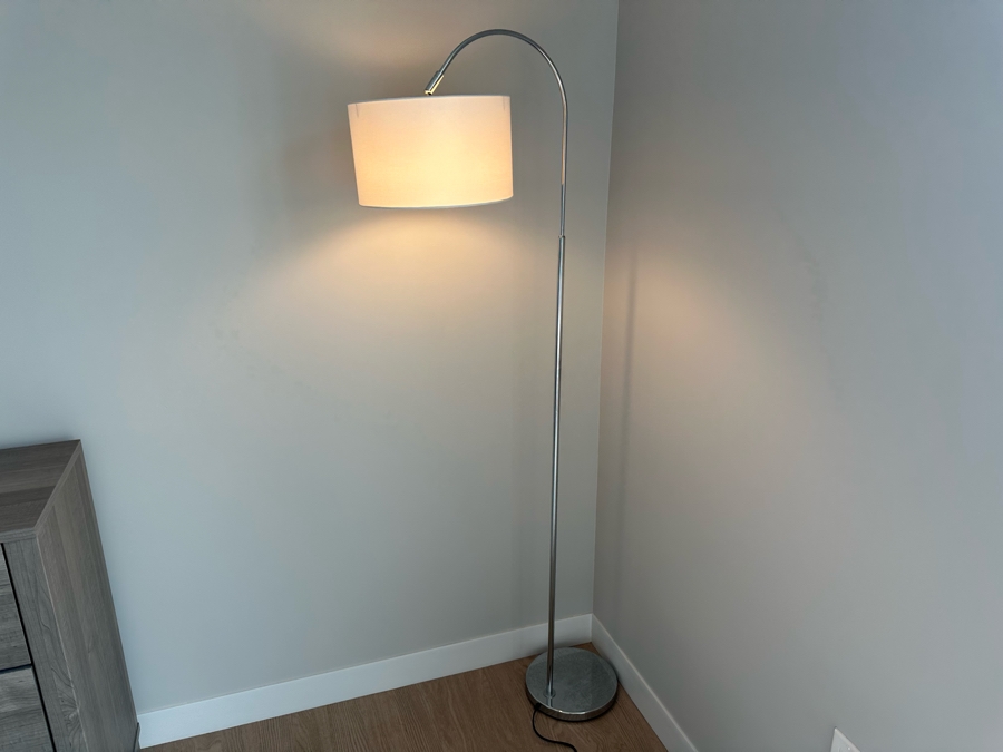 Chrome Floor Lamp 66H [Photo 3]