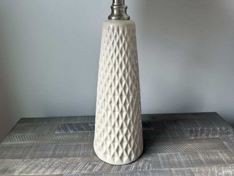 Pair Of Modern Ceramic Table Lamps 26H [Photo 7]