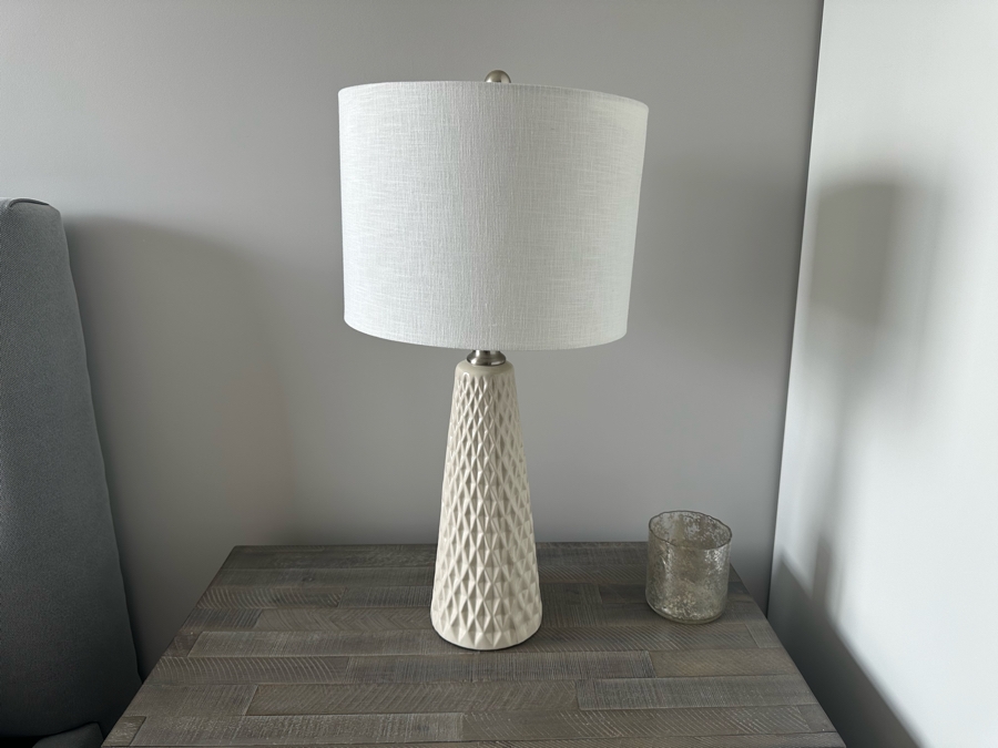 Pair Of Modern Ceramic Table Lamps 26H [Photo 2]