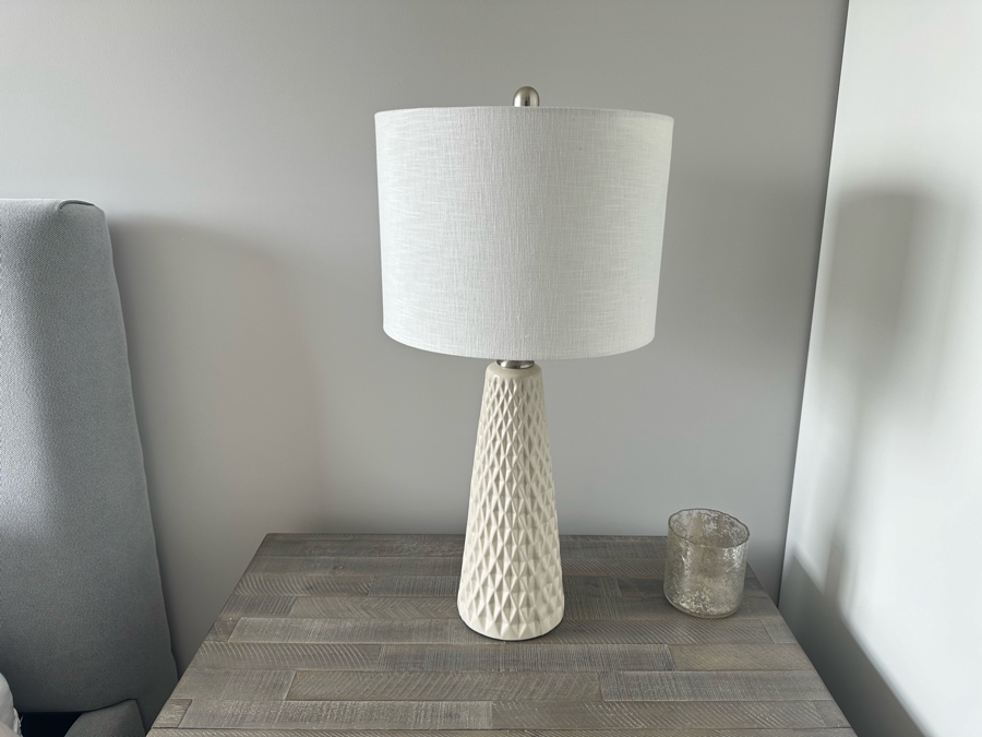 Pair Of Modern Ceramic Table Lamps 26H [Photo 4]