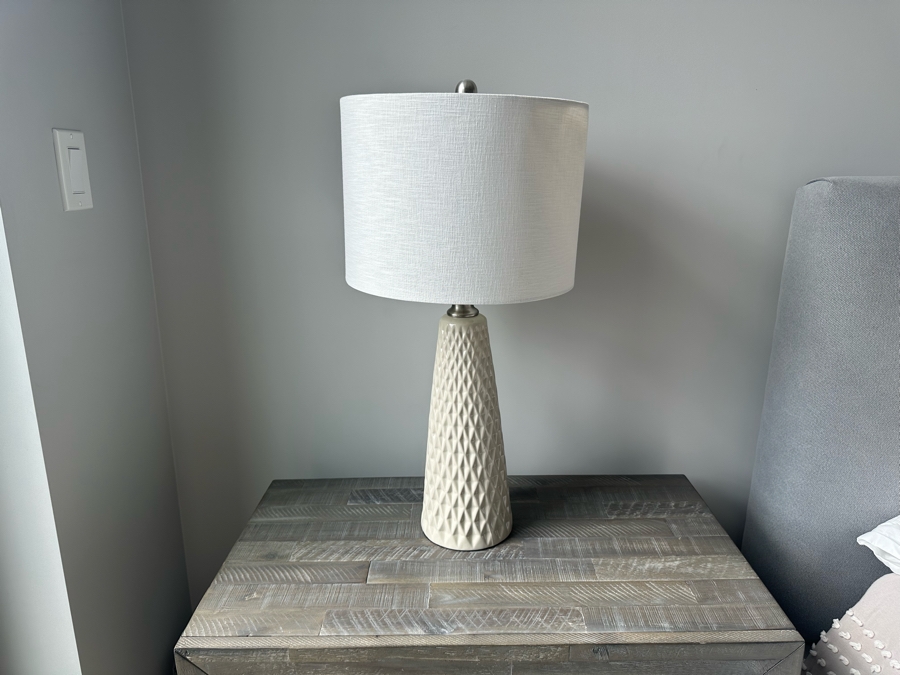 Pair Of Modern Ceramic Table Lamps 26H [Photo 6]