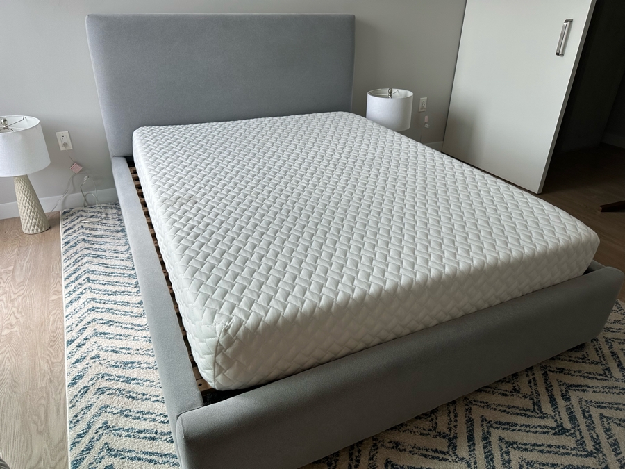 West Elm Platform Bed With Queen Mattress & Bedding Retails $1,930 [Photo 9]