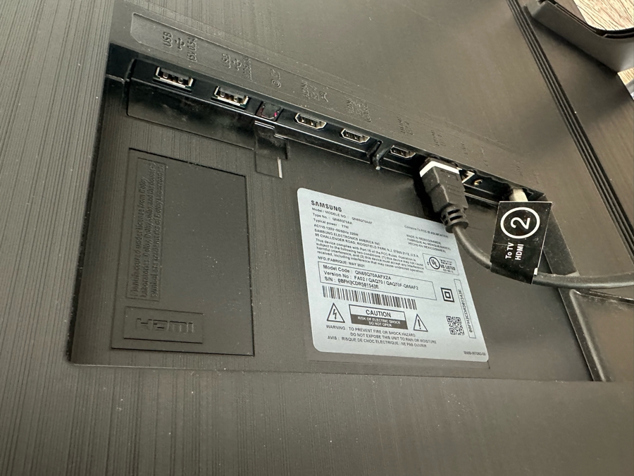 Samsung 65' QLED 4K Smart TV Model QN65Q70AAF [Photo 4]