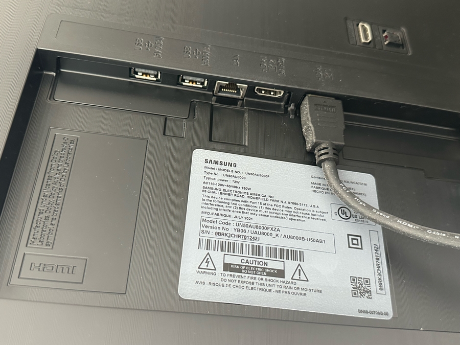 Samsung 50' Crystal UHD 4K Smart TV Model UN50AU8000F [Photo 4]