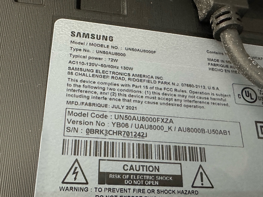 Samsung 50' Crystal UHD 4K Smart TV Model UN50AU8000F [Photo 6]