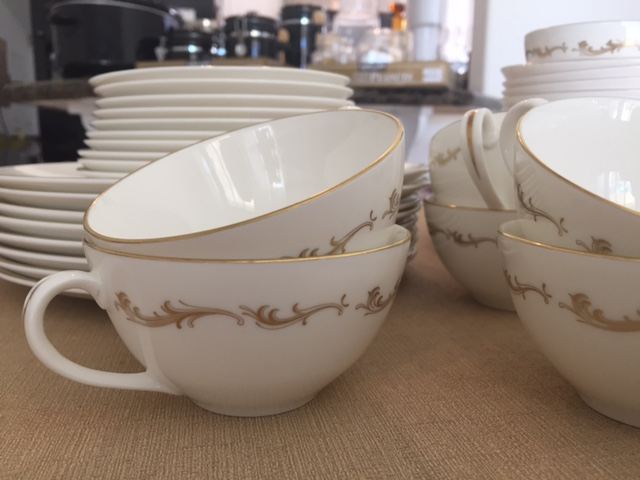 Royal Doulton England China Set [Photo 9]