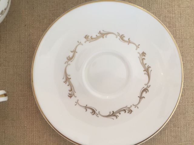 Royal Doulton England China Set [Photo 8]