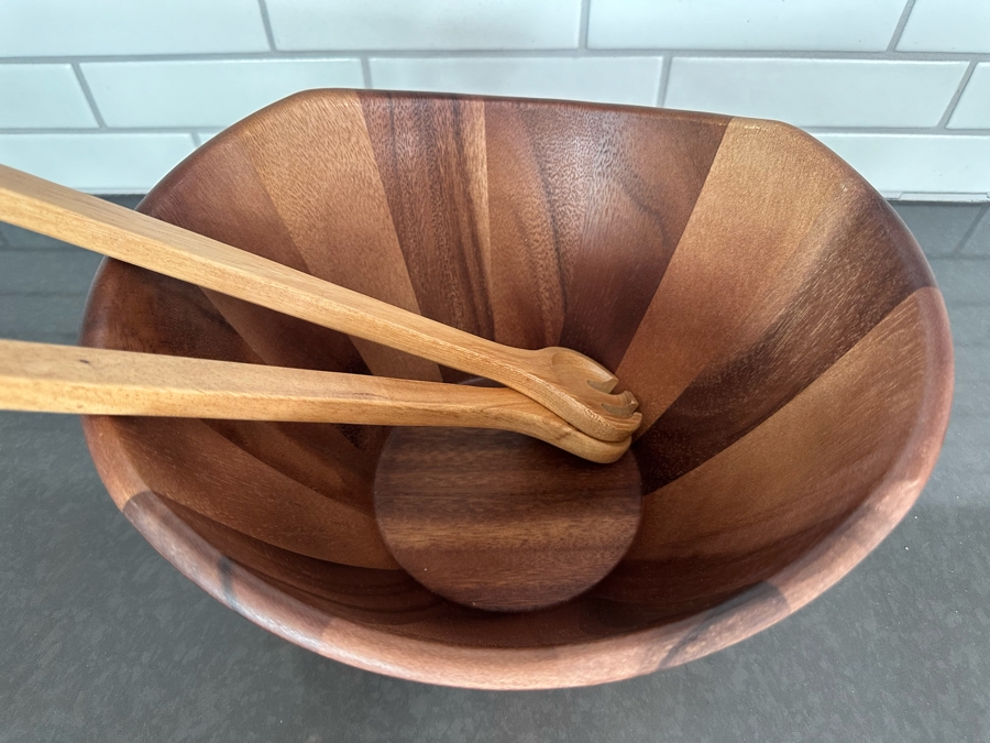 Wooden Salad Bowl Set By Lipper International [Photo 3]