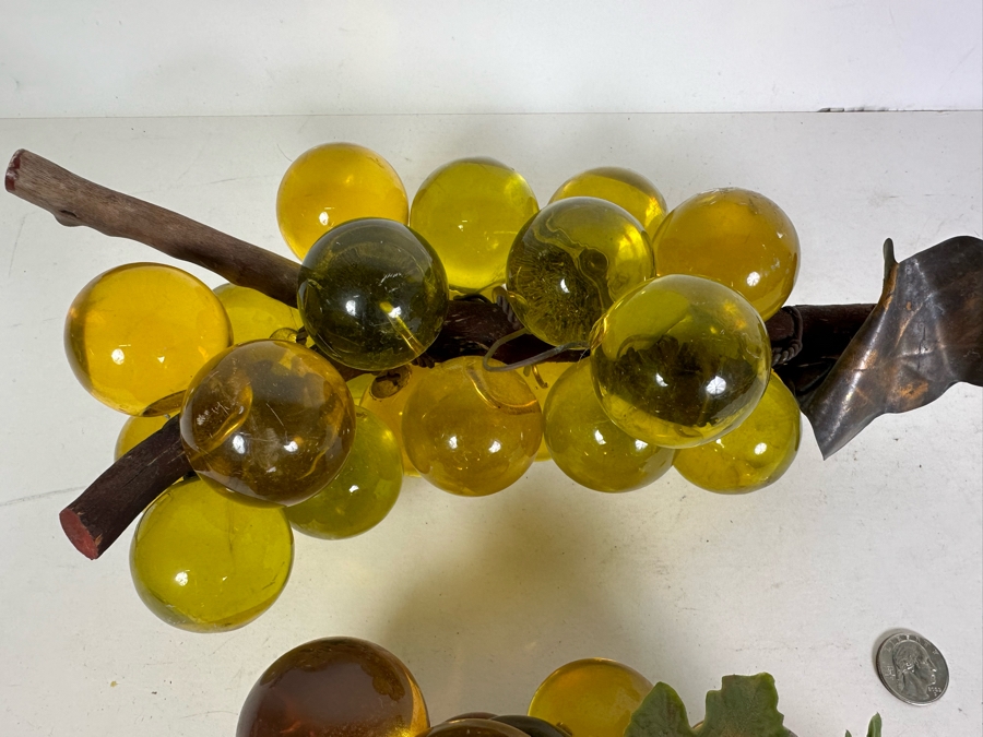 Vintage Lucite Amber & Gold Grape Clusters Home Decor 12'W [Photo 4]